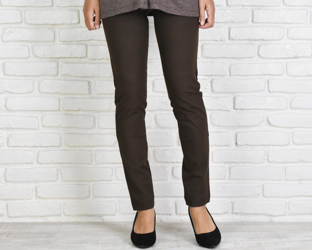 再販　大人のこっくりカラー！極上のスキニーストレートストレッチロングパンツ　＜ブラウン＞
