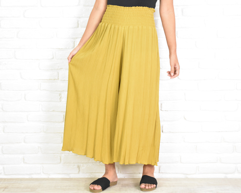 再販　涼しげリラックスワイドフレアパンツ　＜ハニー＞