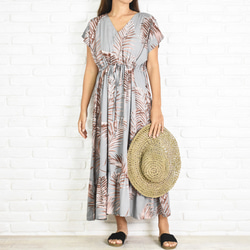 [再次上架] 棕櫚葉花紋褶邊連衣裙成人灰色 第2張的照片