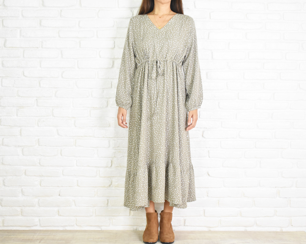 再販【大きいサイズ】ドット柄Vネック長袖ワンピース