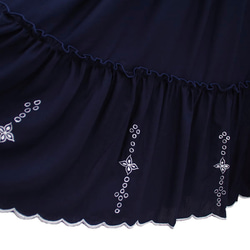 【半額SALE】花刺繍ドレス　＜ネイビー＞ 4枚目の画像