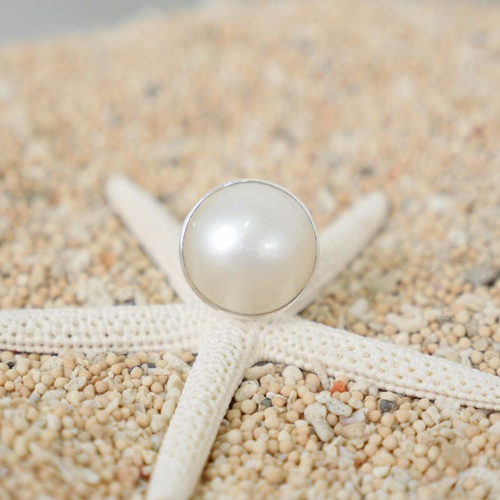 大きなマベパールの一粒シルバーリング 10号 指輪・リング bluewaters