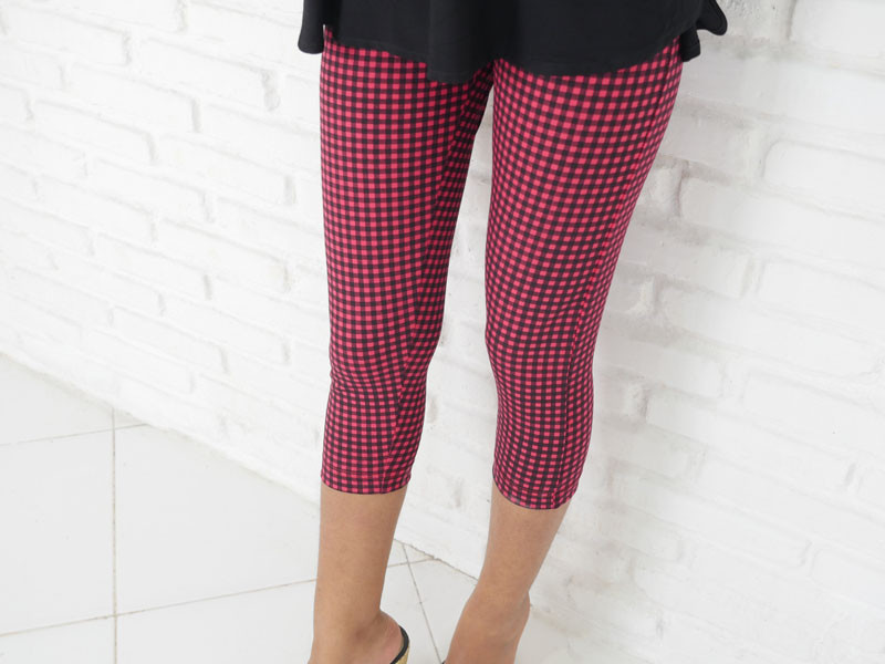 ギンガムチェック柄ストレッチレギンスショートパンツ＜レッド＞