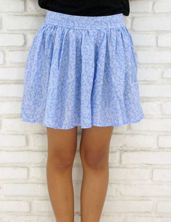 花朵印花喇叭裙裙褲&lt;藍色&gt; 第2張的照片