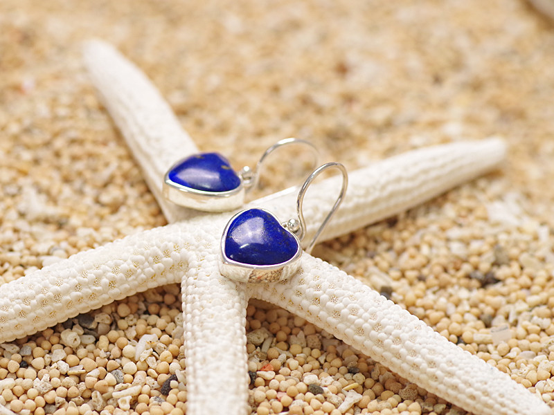 ハートのラピスラズリのシルバーピアス
