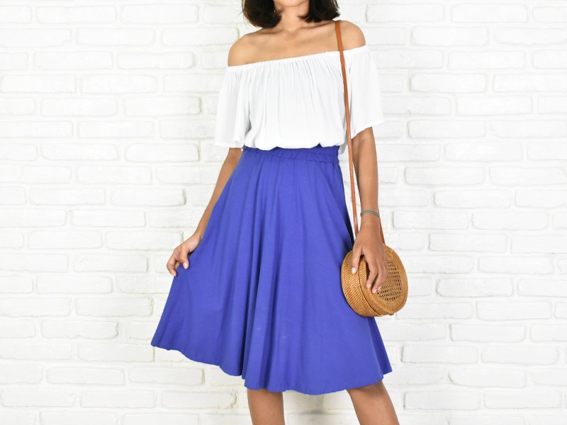 キレイ色！ストレッチ素材のフレアスカート　＜ブルー＞