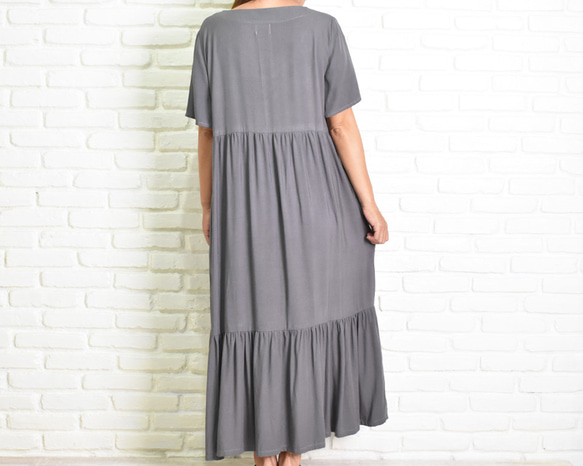 [新] V領分層連衣裙&lt;灰色&gt; 第5張的照片