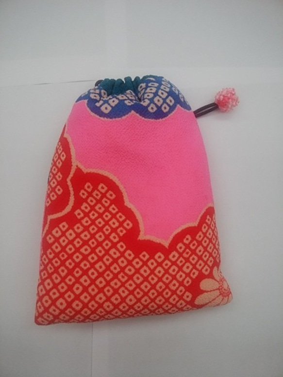 正絹縮緬の小袋◆赤とピンクと青 2枚目の画像