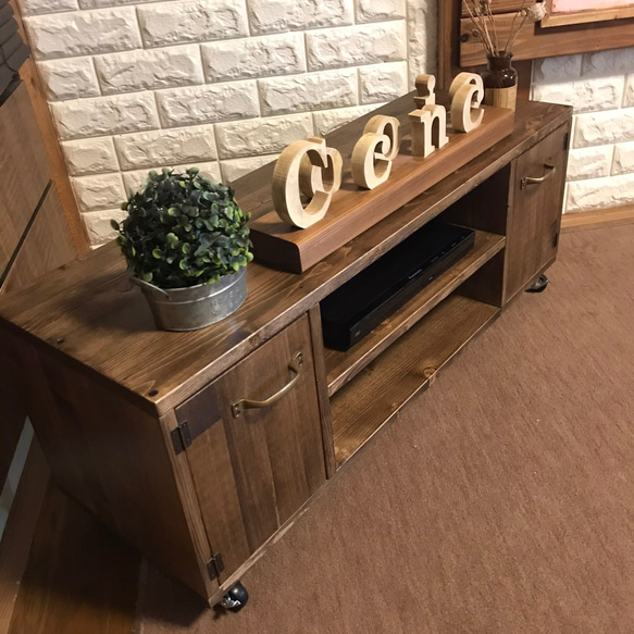 3色塗装色】&【9種類取っ手】&【脚種類】3種類から選べるテレビ