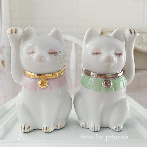 招福& 千客万来♡ラグジュアリーな招き猫（台座別） 招き猫 time