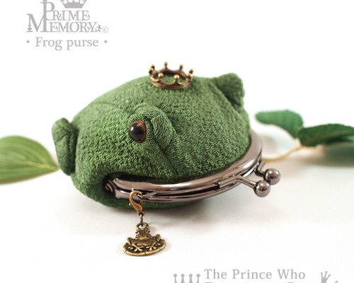 カエルの王子様 がま口財布 ・小物入れ（チャーム付き） がま口 Prime