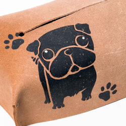 パグのボックスティッシュケース ティッシュカバー 5.5cm 犬  プレゼント ギフト 革 雑貨 車 2枚目の画像