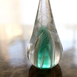 【ゆかり様ご依頼品】ガラスのオブジェDrop（瑠璃色・グリーン） 5枚目の画像