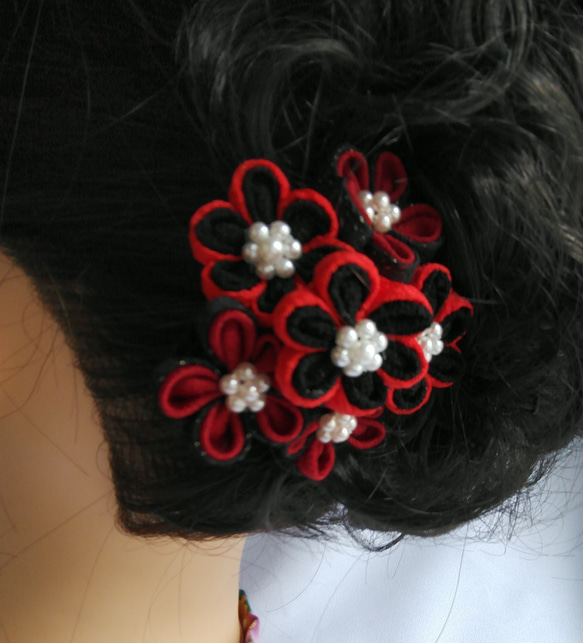 生絹赤と黒の2wayクリップ髪飾り 5枚目の画像