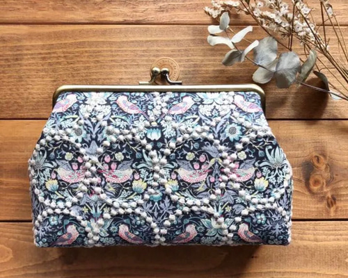 ミナペルホネン　ストロベリーシーフ　ハンドメイド　がま口　ケース　ポーチ ミナペルホネン ハンドメイド ストロベリーシーフ × タンバリン がま口