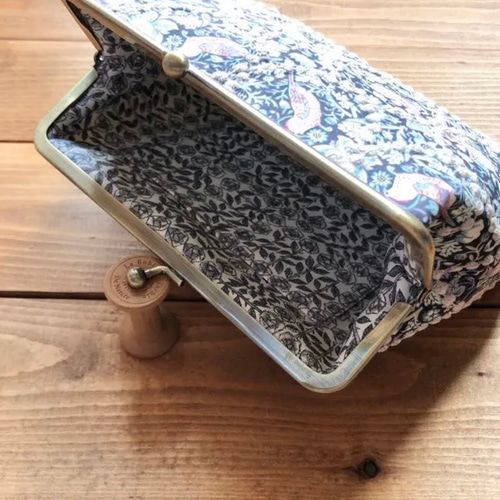 ミナペルホネン ハンドメイド ストロベリーシーフ × タンバリン がま口