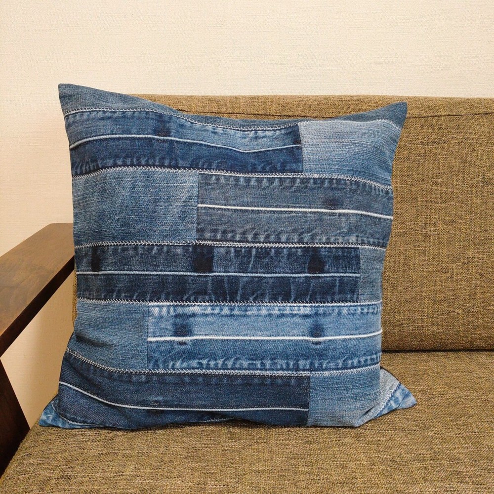 おすぎ様、専用　デニムリメイク大きめ、クッションカバー2枚組 DIYリメイク】デニムをリメイクして、クッションカバーにしてみ