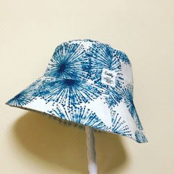 セール！☆送料込☆ 日よけ帽子 simply ハット ブルー花柄 60cm 1枚目の画像