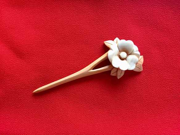 椿の花のかんざし&野うさぎの帯留めセット  冬支度ハンドメイド2021 2枚目の画像