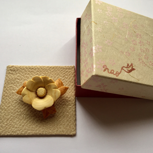 ハンドメイド 木彫り 収納ボックス 椿 お花 文庫 木箱 小物入れ ケース 収納 木製 木彫り 彫刻 百合 椿 花柄