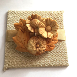 菊の花のブローチ兼帯留め  受注製作 2枚目の画像