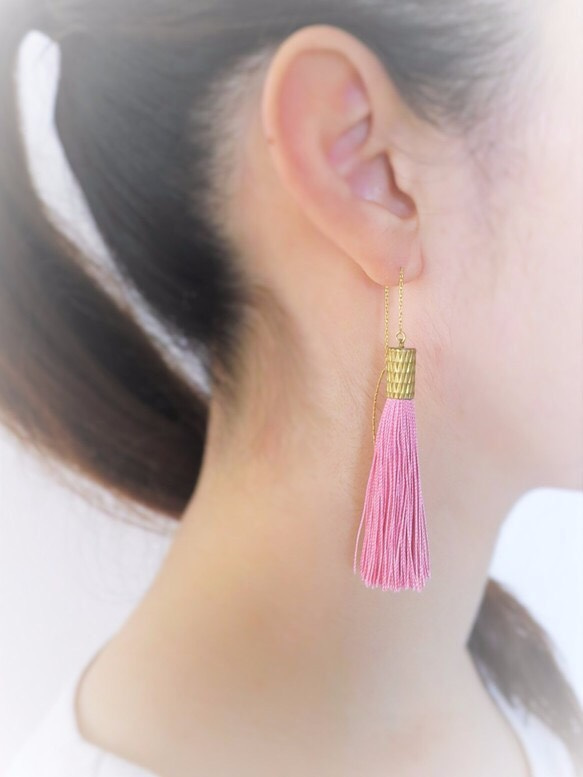 シルクタッセルピアス tassel pierced earrings <PE-TSC> 2枚目の画像