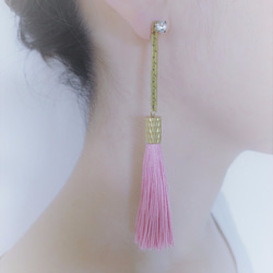 シルクタッセルロングピアス モーヴ tassel pierced earrings <PETS-3MPK> 4枚目の画像