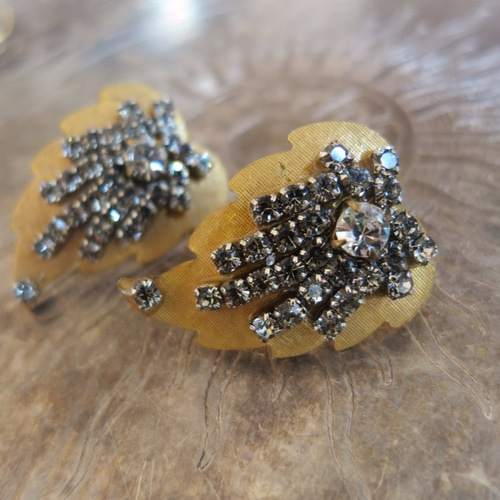 ビジューリーフピアス ミリアムハスケル vintage Miriam Haskell ビジューリーフピアス ミリアムハスケル vintage Miriam Haskell