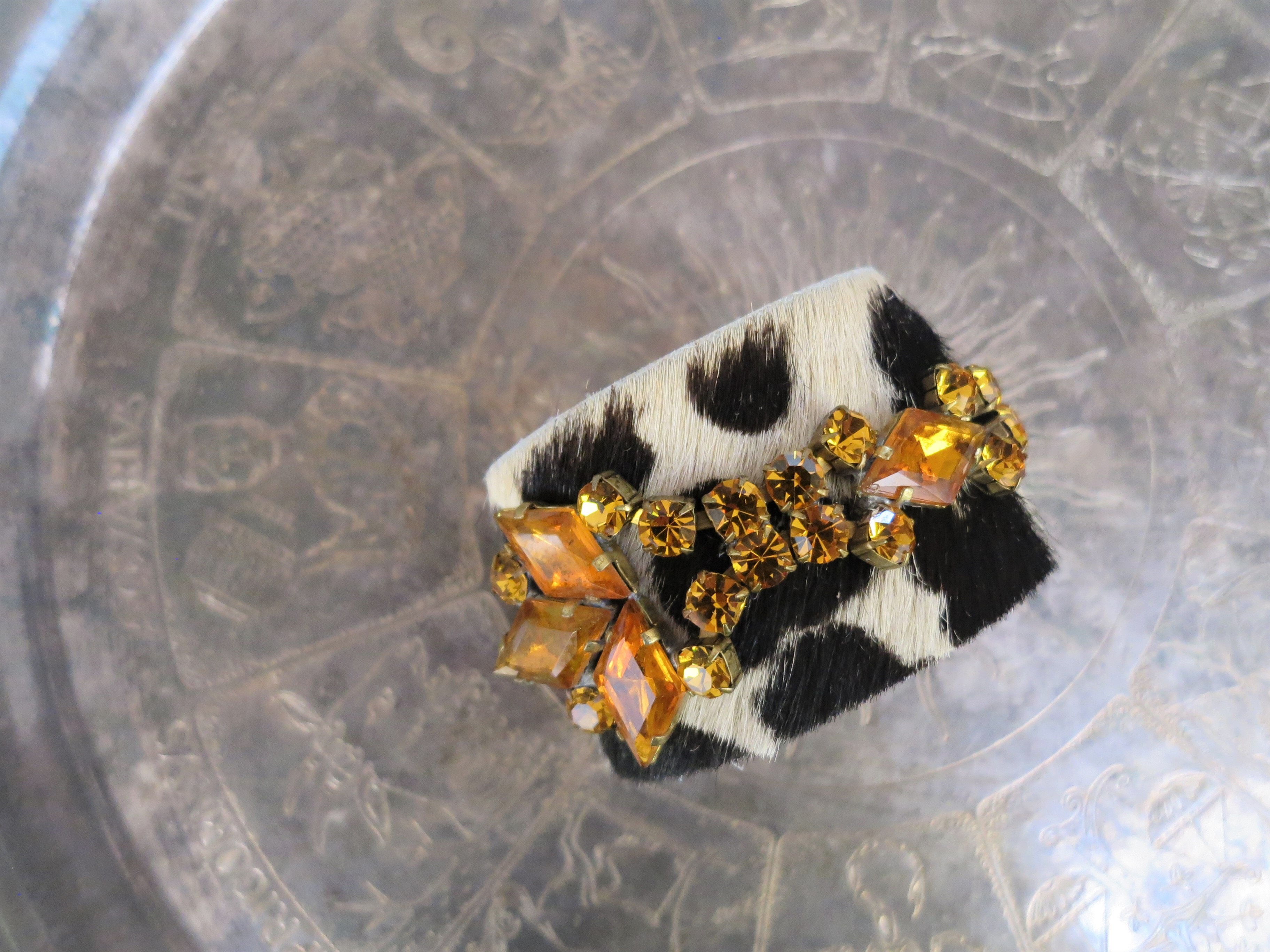 ハラコレザー カフブレスレット　hair on leather cuff bracelet <LC-HBR2> 7,700円