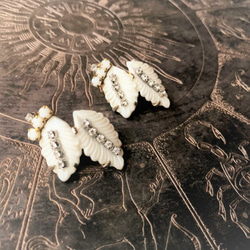 ホワイトフェザーイヤリング vintage earrings feather <PE3B-L19> 6枚目の画像