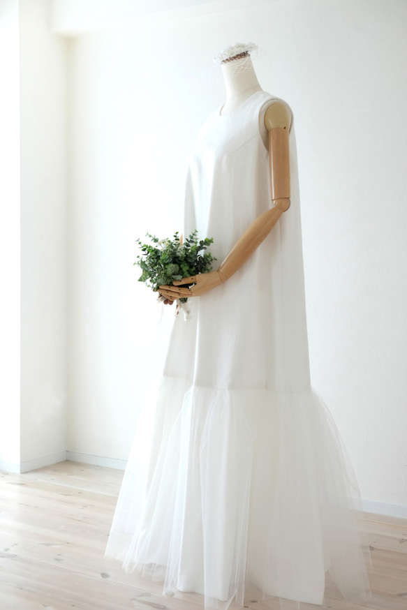 ホワイトデニムのウェディングドレス 1枚目の画像