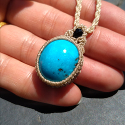 希少イラン産】イラン産ターコイズの天然石マクラメペンダント[PEN-736