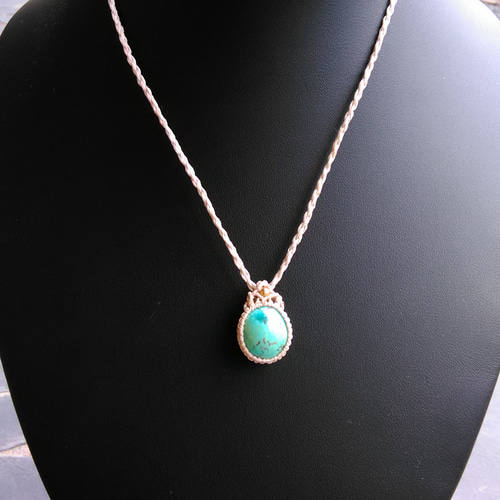 希少イラン産】ターコイズの天然石マクラメペンダント[PEN-438