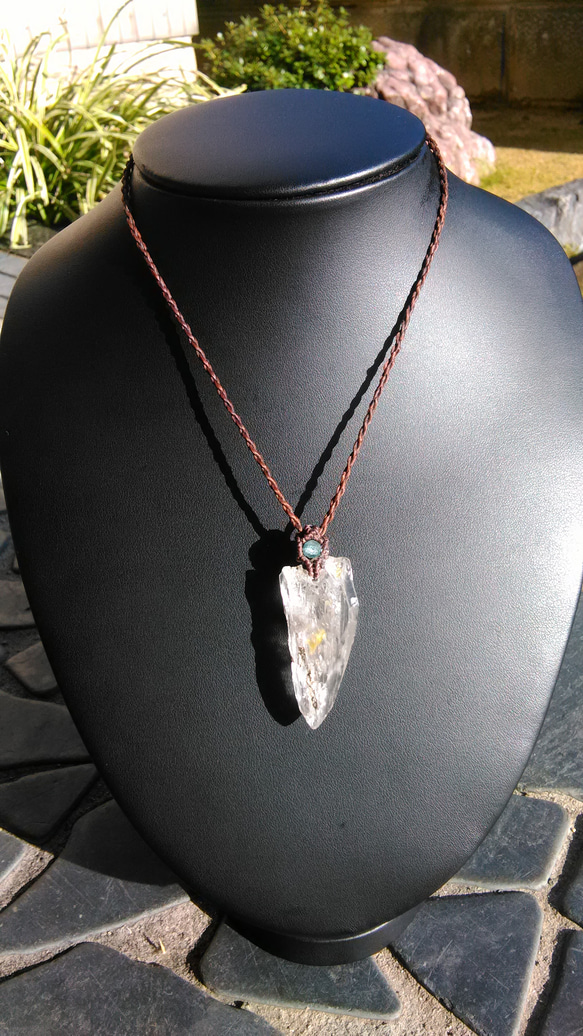 ガネッシュヒマール産】ヒマラヤ水晶の天然石マクラメペンダント[PEN