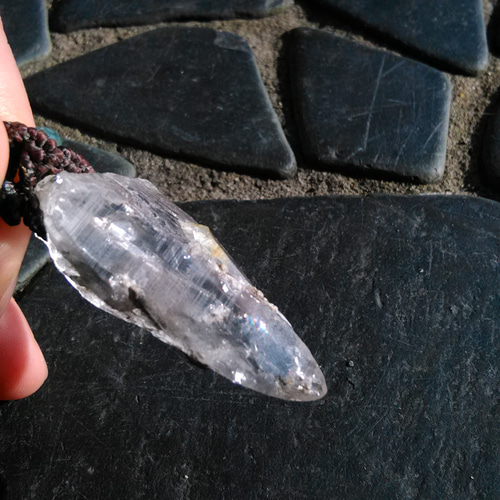 ガネッシュヒマール産】ヒマラヤ水晶の天然石マクラメペンダント[PEN