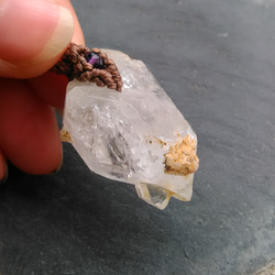 マスタークリスタル（ダブルポイント）水晶の天然石マクラメペンダント[PEN-598] 3枚目の画像
