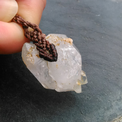 Master Crystal（雙點）水晶天然石花邊吊墜 [PEN-598] 第4張的照片