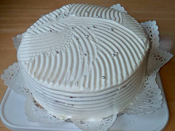 ホワイトチョコ生クリームケーキ 4枚目の画像