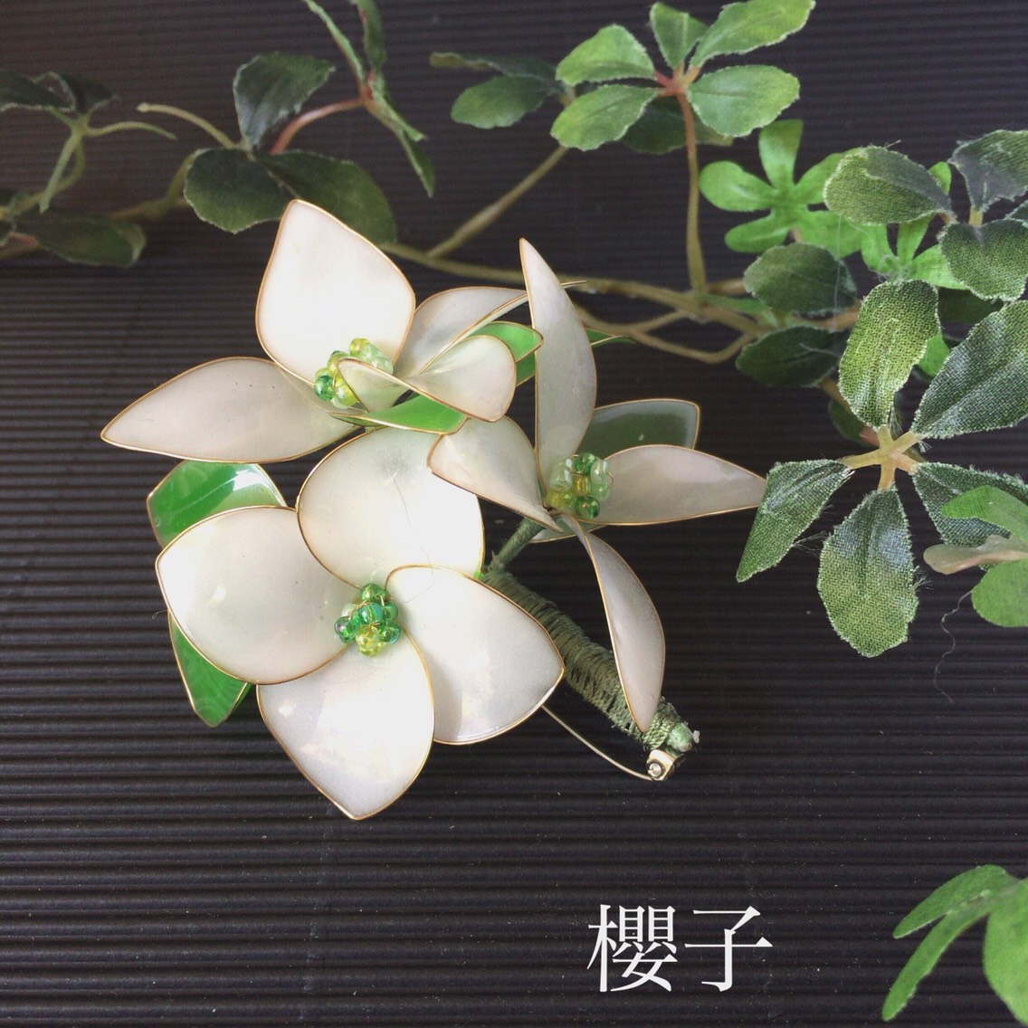 再販5  質素な美しさ〜ヤマボウシ〜コサージュ  母の日ギフト等に 再販まつり2023