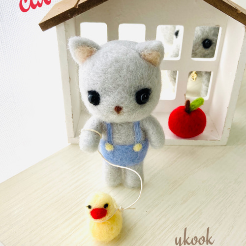 Amazon.co.jp: 羊毛フェルト黒猫ちゃん_0810z肉球_ : 文房具