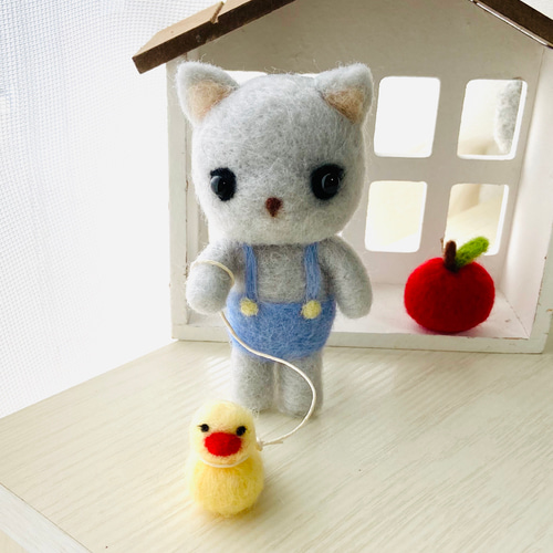 羊毛フェルト お散歩猫ちゃん(ぬいぐるみ) 羊毛フェルト 羊毛フェルト お散歩猫ちゃん(ぬいぐるみ) 羊毛フェルト