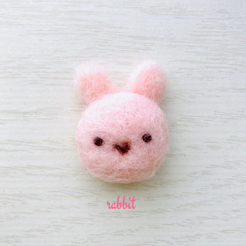 羊毛フェルト マシュマロみたいな動物マグネット（うさぎ）（くま
