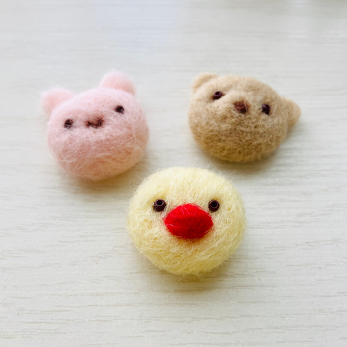 羊毛フェルト マシュマロみたいな動物マグネット（うさぎ）（くま 