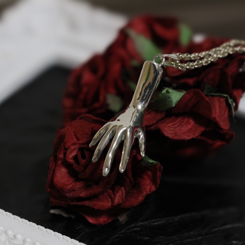 【Norn】ノルン　運命の右手 / ハンドモチーフペンダント Silver925 / ゴシック・ホラーテイスト