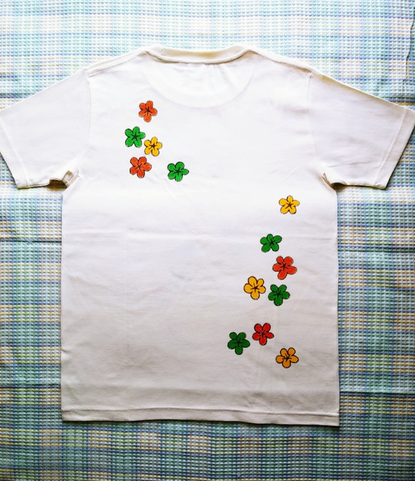 手描き染めTシャツ お花ふわふわ羊(男性M) 3枚目の画像