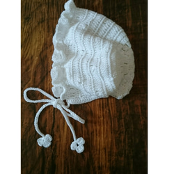 ベビーのフリルボンネット 1枚目の画像