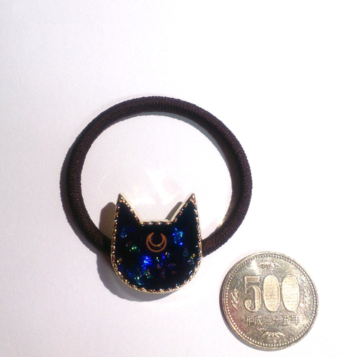 猫(セール)　レジンヘアゴム　ポップな艶消し 猫(セール) レジンヘアゴム ポップな艶消し 伸び猫 キーホルダー