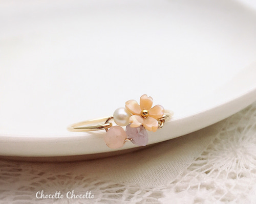 14kgf］雛桜 ✳︎ ピンクシェルと天然石のワイヤーリング 指輪・リング