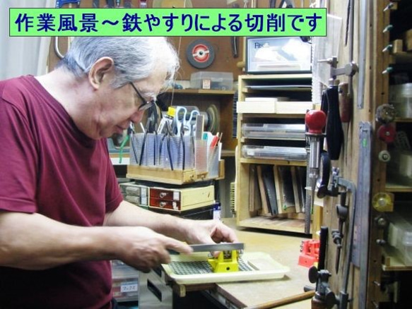 イエス・聖母マリア・教義・聖霊・使徒などを表した作品　ユリ（聖母の象徴）のクロス　ac33　好評です 3枚目の画像