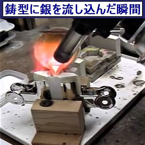 イエス・聖母マリア・教義・聖霊・使徒などを表した作品 イエス
